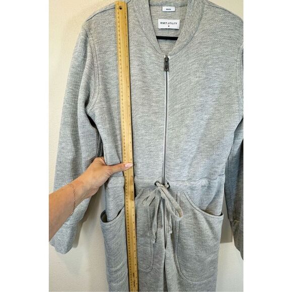 NWOT Rivet Utility Lightweight Heather Gray Maven French Terry Jumpsuit Romper M - Picture 9 of 16